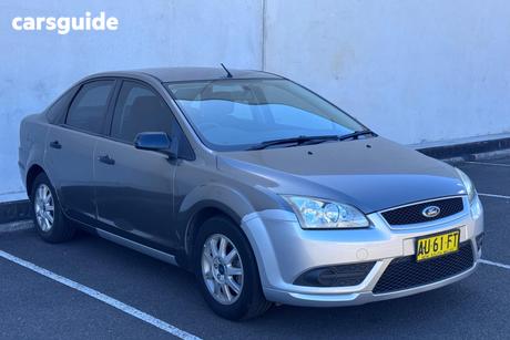 Silver 2007 Ford Focus Sedan Cl