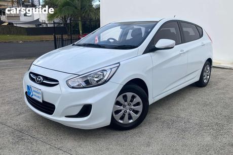 White 2016 Hyundai Accent Hatchback Active