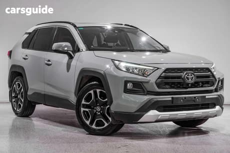 Green 2019 Toyota RAV4 Wagon Edge Awd