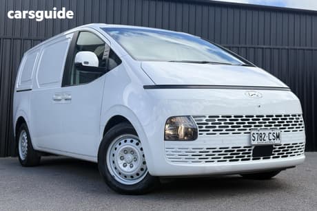 White 2022 Hyundai Staria Wagon Elite