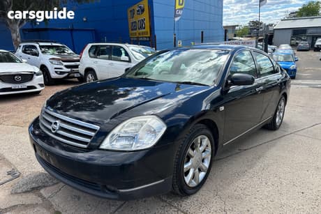 Black 2004 Nissan Maxima Sedan Ti