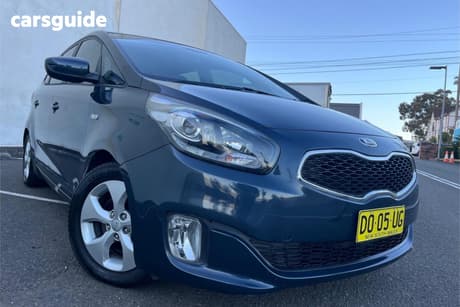 Blue 2013 Kia Rondo Wagon Si