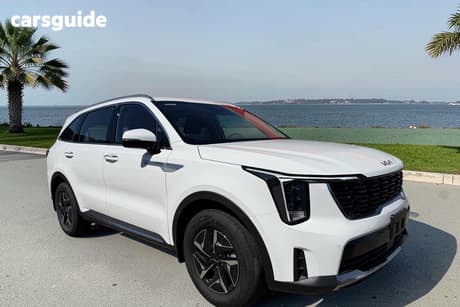 White 2026 Kia Sorento Wagon S Hev Awd
