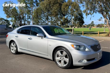 Silver 2007 Lexus LS460 Sedan