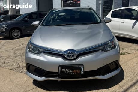 Silver 2016 Toyota Corolla Hatchback Ascent