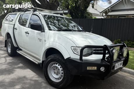 White 2011 Mitsubishi Triton Double Cab Utility Glx (4X4)