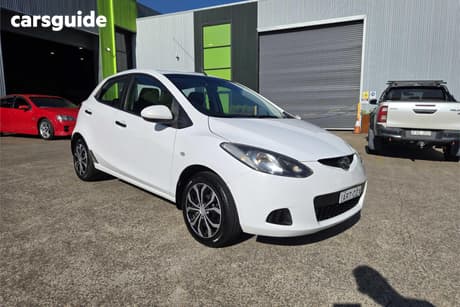 White 2009 Mazda 2 Hatchback Neo