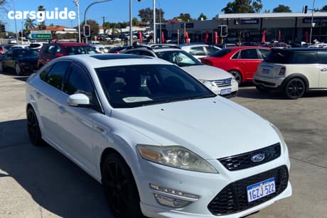 White 2011 Ford Mondeo Hatchback Titanium Tdci