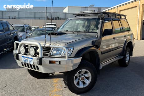 Gold 2004 Nissan Patrol Wagon St (4X4)