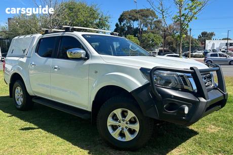 White 2019 Nissan Navara Dual Cab Pick-up St (4X2)