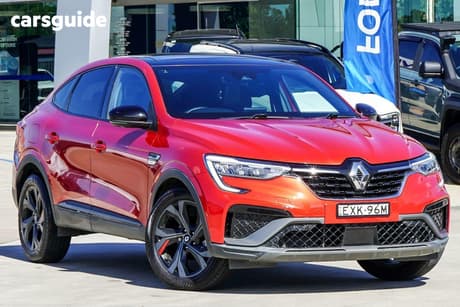 Red 2022 Renault Arkana Coupe R.S. Line
