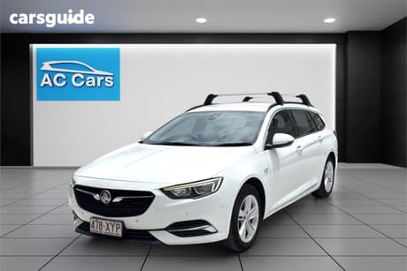 White 2018 Holden Commodore Sportswagon Lt