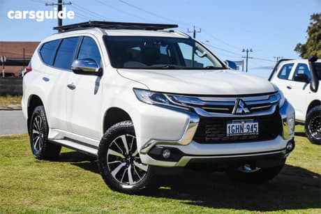 White 2016 Mitsubishi Pajero Sport Wagon Gls (4X4) 7 Seat