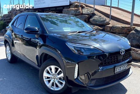 Black 2023 Toyota Yaris Cross Wagon Gxl Hybrid