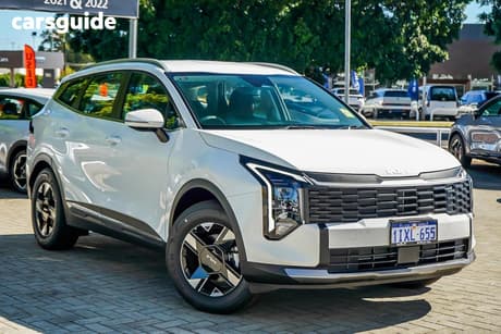 White 2025 Kia Sportage Wagon S (Awd)