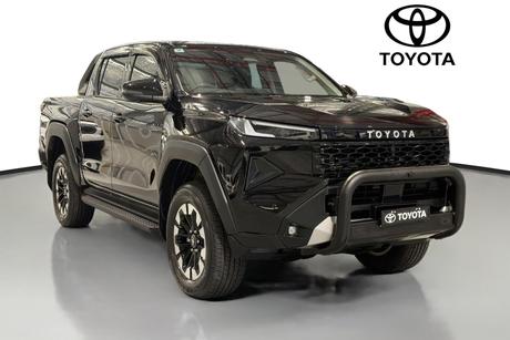 Black 2026 Toyota Hilux Double Cab Pick Up Sr5 48V (4X4)
