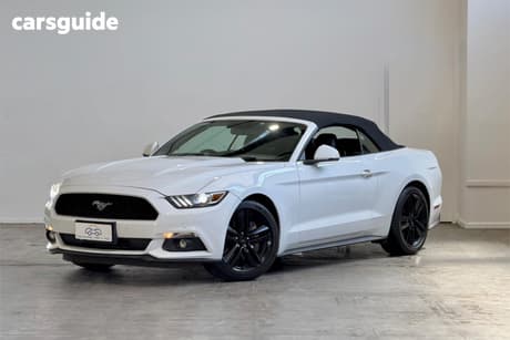 White 2016 Ford Mustang Convertible 2.3 Gtdi