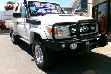 White 2017 Toyota Landcruiser Cab Chassis Gxl (4X4)