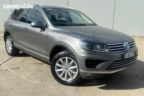 Grey 2017 Volkswagen Touareg Wagon 150 Tdi