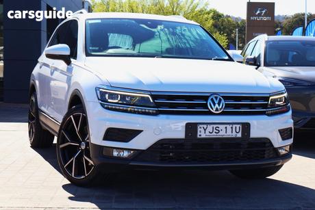 White 2018 Volkswagen Tiguan Wagon 132 Tsi Comfortline