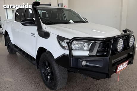 White 2023 Toyota Hilux Double Cab Pick Up Sr (4X4)
