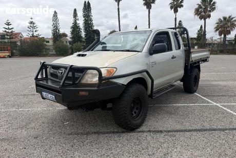 Silver 2008 Toyota Hilux X Cab Pickup Sr5 (4X4)