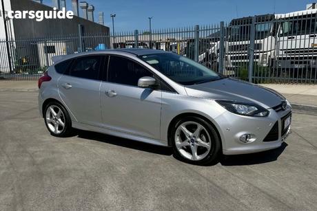 Silver 2014 Ford Focus Hatchback Titanium