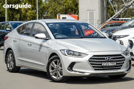 Silver 2018 Hyundai Elantra Sedan Active 2.0 Mpi