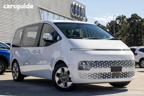 White 2024 Hyundai Staria Wagon