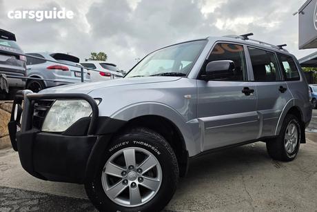Silver 2008 Mitsubishi Pajero Wagon Glx Lwb (4X4)