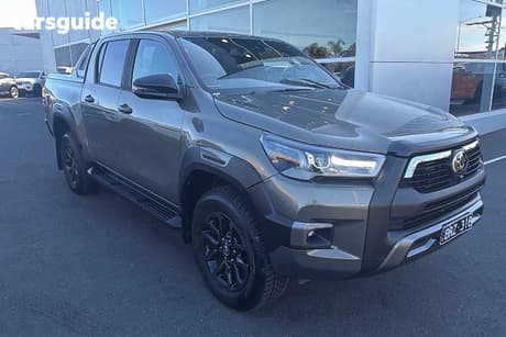 Bronze 2021 Toyota Hilux Double Cab Pick Up Rogue (4X4)