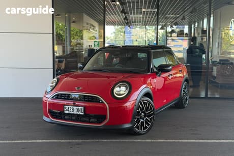 Red 2024 Mini Cooper Hatchback C Classic 5D Hatch