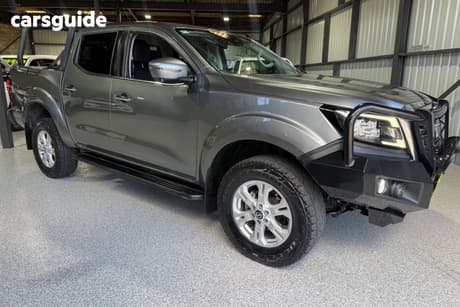 Grey 2021 Nissan Navara Dual Cab Pick-up St (4X4)