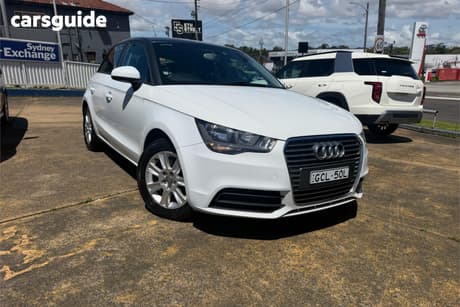White 2013 Audi A1 Hatchback Sportback 1.4 Tfsi Attraction