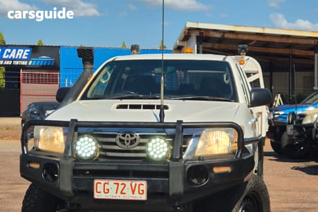 White 2014 Toyota Hilux Dual Cab Pick-up Sr (4X4)