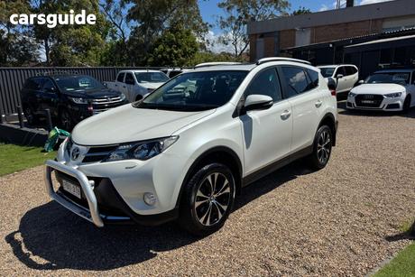 White 2014 Toyota RAV4 Wagon Cruiser (4X4)