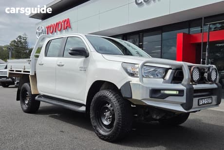 2024 Toyota Hilux Sr (4X4)