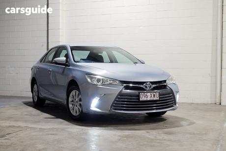 Silver 2016 Toyota Camry Sedan Altise