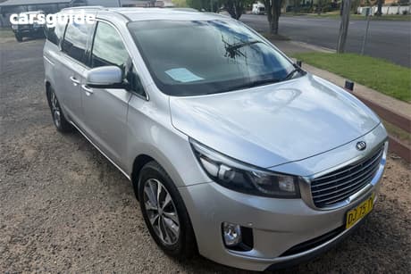 Silver 2016 Kia Carnival Wagon Sli