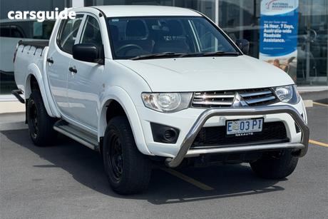White 2015 Mitsubishi Triton Double Cab Utility Glx (4X4)