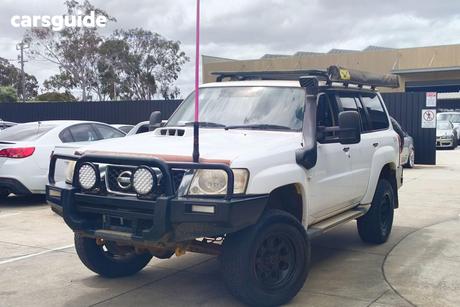 White 2011 Nissan Patrol Wagon St (4X4)
