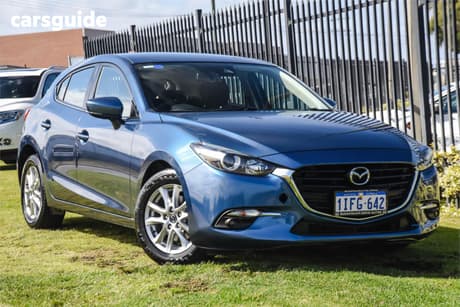 Blue 2018 Mazda 3 Hatchback Maxx Sport