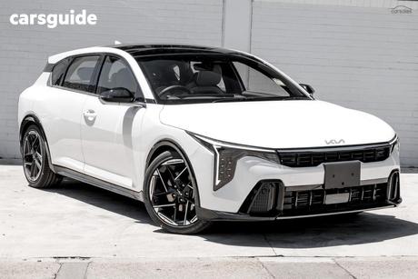 White 2026 Kia K4 Hatchback Gt-Line
