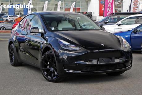 Black 2023 Tesla Model Y Wagon Rear-Wheel Drive