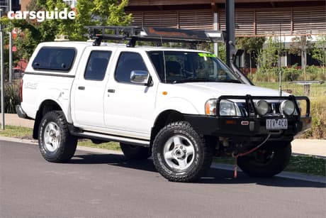 White 2006 Nissan Navara Dual Cab Pick-up St-R (4X4)