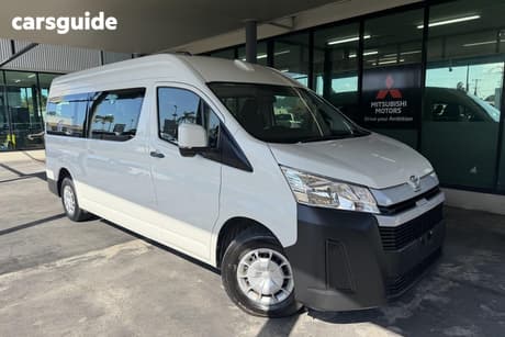 White 2023 Toyota HiAce Bus Slwb Commuter (12 Seats)