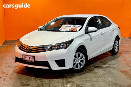 White 2016 Toyota Corolla Sedan Ascent