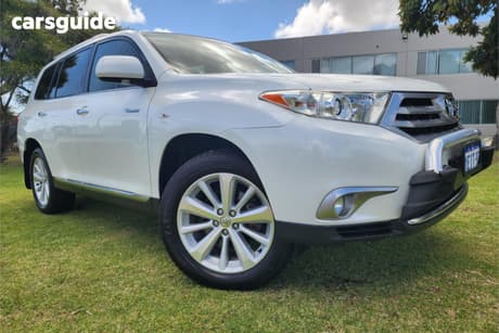 White 2012 Toyota Kluger Wagon Grande (Fwd)