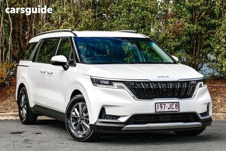White 2023 Kia Carnival Wagon S