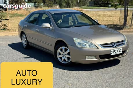 Gold 2004 Honda Accord Sedan V6 Luxury